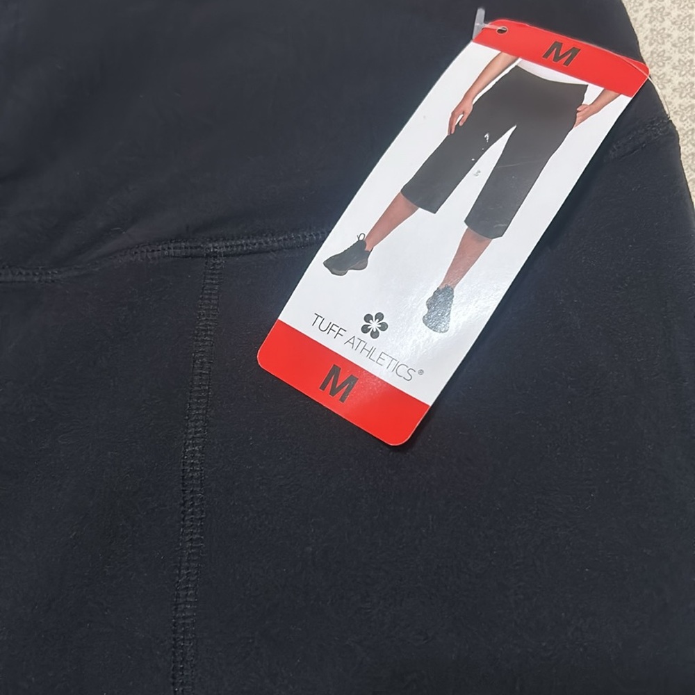 NWT Tuff Ladies Active Vida Capri Size M Black - Picture 2 of 6